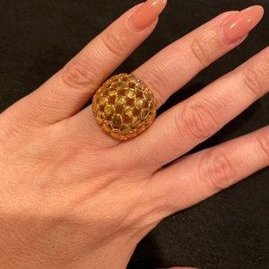 Gold ring